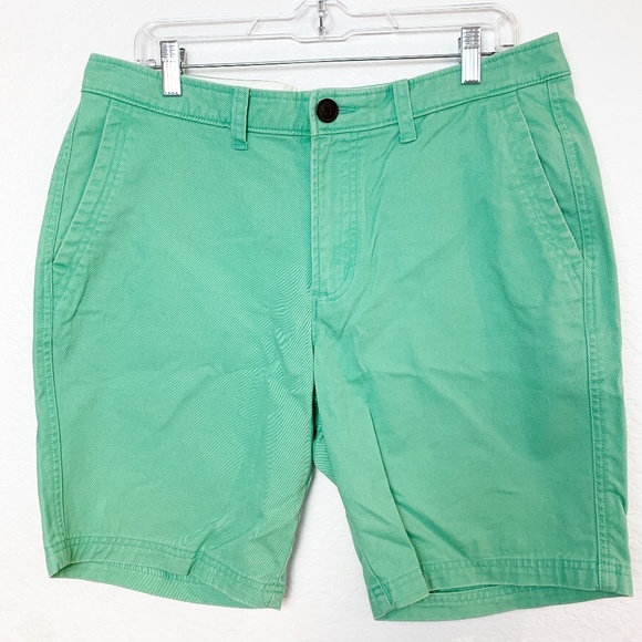Abercrombie & Fitch Men's Shorts Pistachio Green Size 34